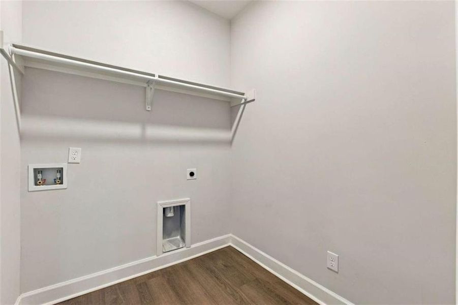 Spacious, unfurnished interior of a new home in , Snellville (Image 38).