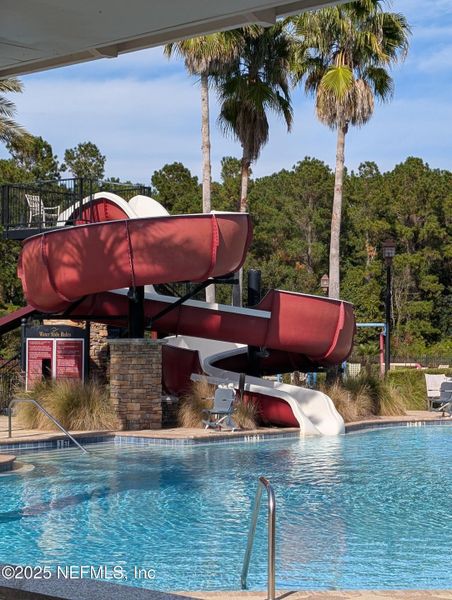 Community amenities in Shadow Crest at Rolling Hills, Green Cove Springs (Image 39).