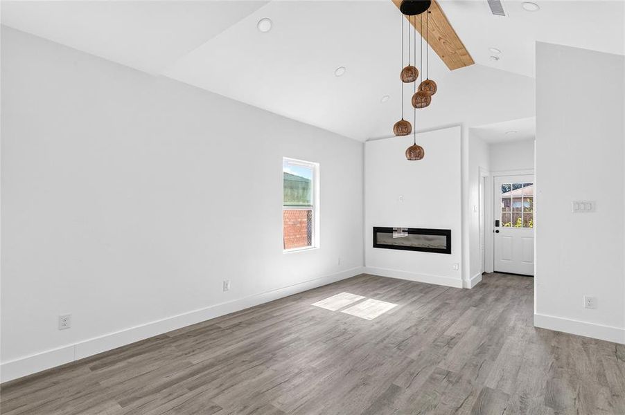 Spacious, unfurnished interior of a new home in , Dallas (Image 18). Spacious, unfurnished interior of a new home in , Dallas (Image 18).