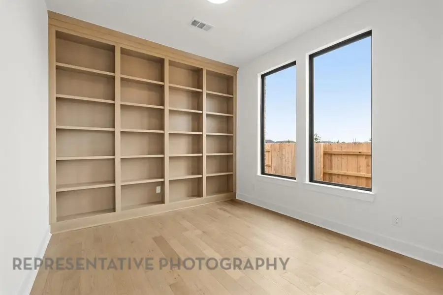 Spacious, unfurnished interior of a new home in Elyson: 80ft. lots, Katy (Image 16). Spacious, unfurnished interior of a new home in Elyson: 80ft. lots, Katy (Image 16).