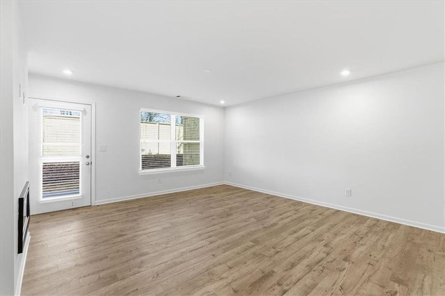 Spacious, unfurnished interior of a new home in Silver Leaf, Dawsonville (Image 16).