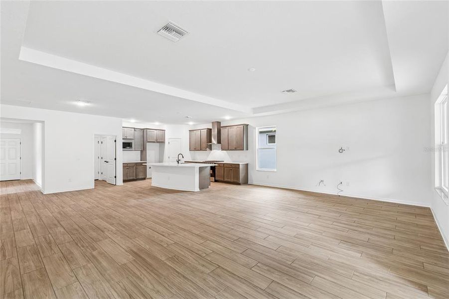 Spacious, unfurnished interior of a new home in Cascades at Southern Hills, Brooksville (Image 51).