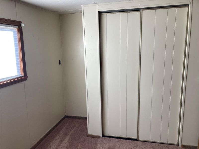 Spacious, unfurnished interior of a new home in , Breckenridge (Image 8).