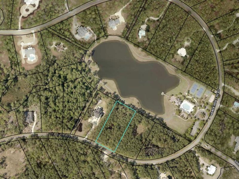 Community amenities in , Pawleys Island (Image 8).