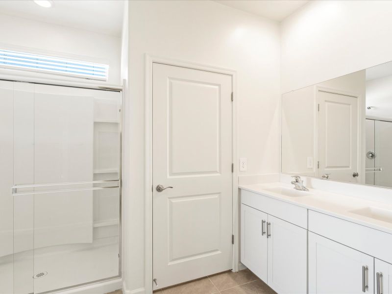 Furnished interior view inside a new home in Las Patrias at Star Valley Phase III - Signature Series, Tucson (Image 5). Furnished interior view inside a new home in Las Patrias at Star Valley Phase III - Signature Series, Tucson (Image 5).