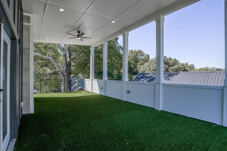 Exterior details and patio area of a home in , Atlanta (Image 27).