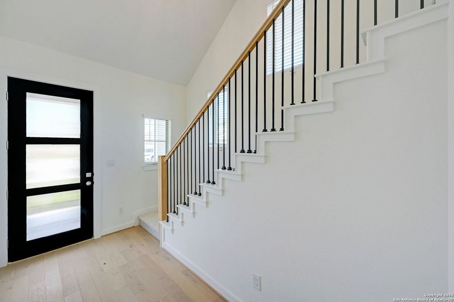 Spacious, unfurnished interior of a new home in Legacy at Lake Dunlap, New Braunfels (Image 28).