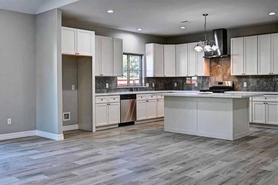 Kitchen with Island