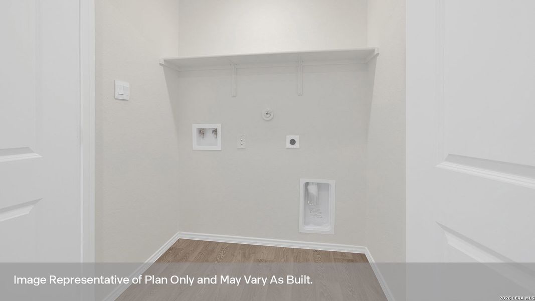 Spacious, unfurnished interior of a new home in Lantana, Lockhart (Image 14).