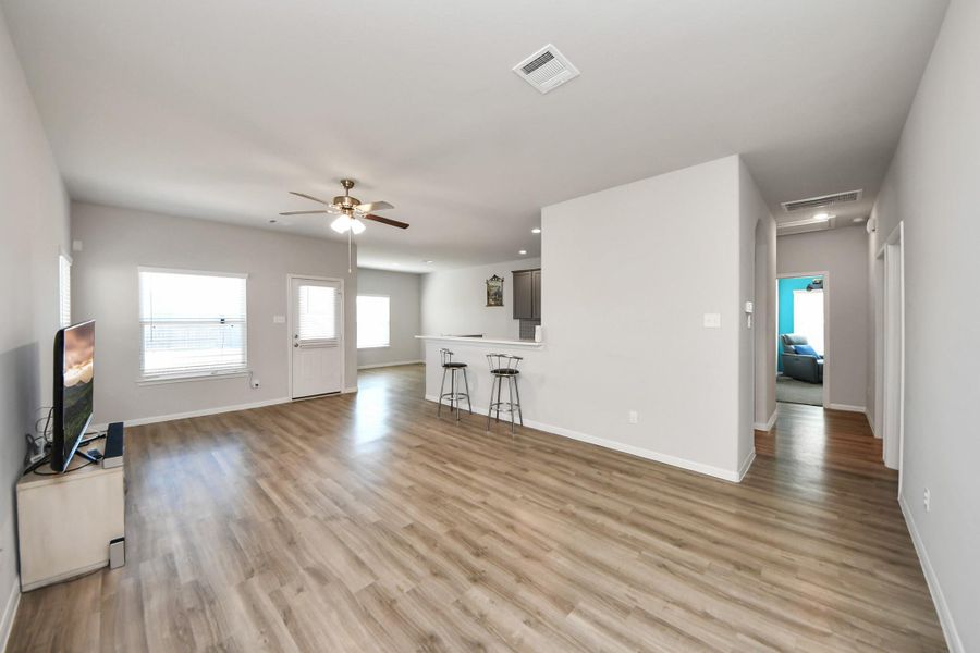 Spacious, unfurnished interior of a new home in Cypress Green, Hockley (Image 25). Spacious, unfurnished interior of a new home in Cypress Green, Hockley (Image 25).