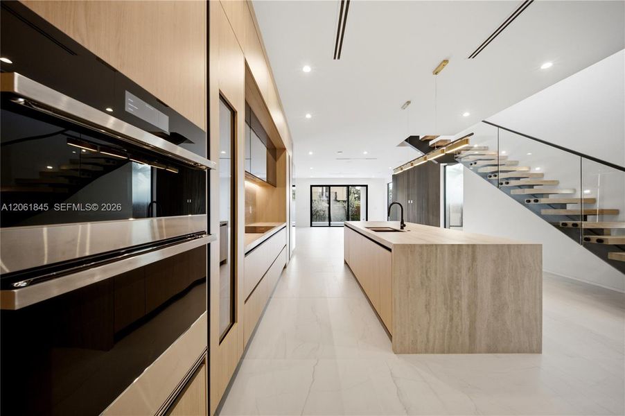 Furnished interior view inside a new home in , Fort Lauderdale (Image 45).