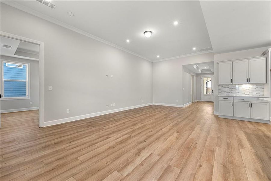 Spacious, unfurnished interior of a new home in Cresswind Georgia at Twin Lakes, Hoschton (Image 14).