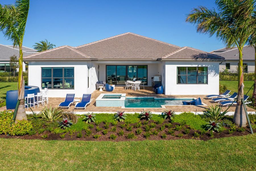 Representative exterior details of a home built from the Tivoli by GL Homes in Valencia Parc at Riverland, Port St. Lucie (Image 29).