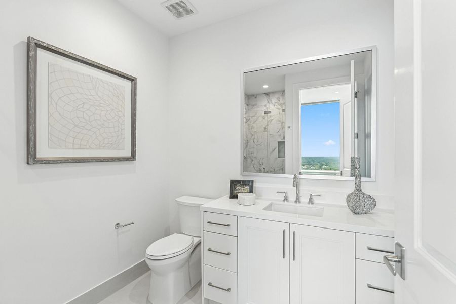 Luxurious En-suite bath meticulously designed to provide a tranquil experience for your visitors Luxurious En-suite bath meticulously designed to provide a tranquil experience for your visitors