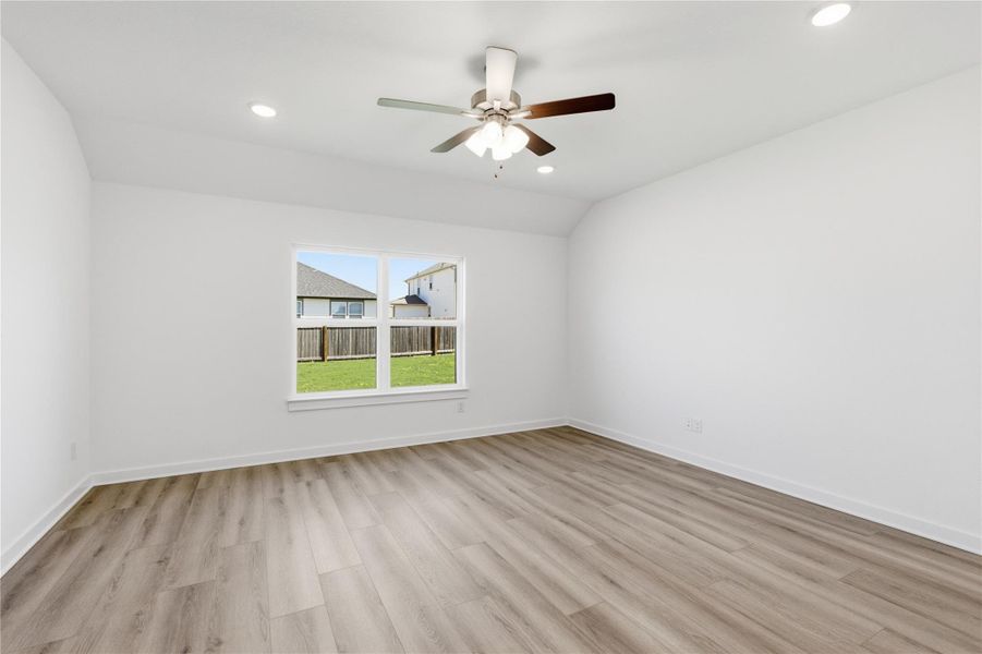 Spacious, unfurnished interior of a new home in Calumet, Jarrell (Image 20).