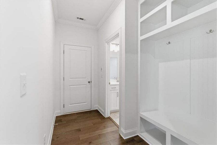 Spacious, unfurnished interior of a new home in The Estates at Hurricane Pointe, Douglasville (Image 39).