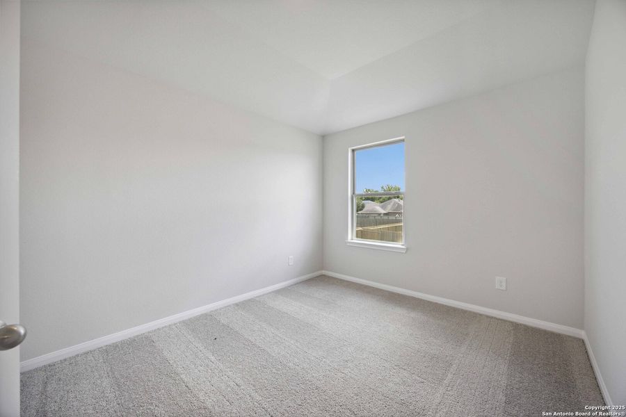 Spacious, unfurnished interior of a new home in , San Antonio (Image 18).