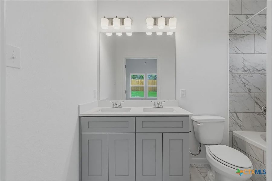 Furnished interior view inside a new home in Turnbo Ranch, Killeen (Image 9).
