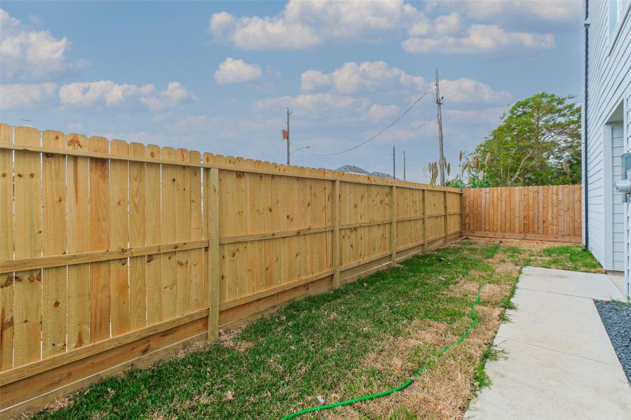 Image 40 of a home in .