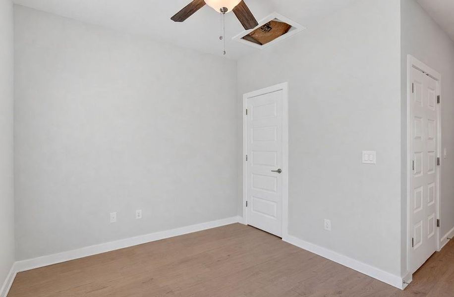 Spacious, unfurnished interior of a new home in , Fayetteville (Image 14).