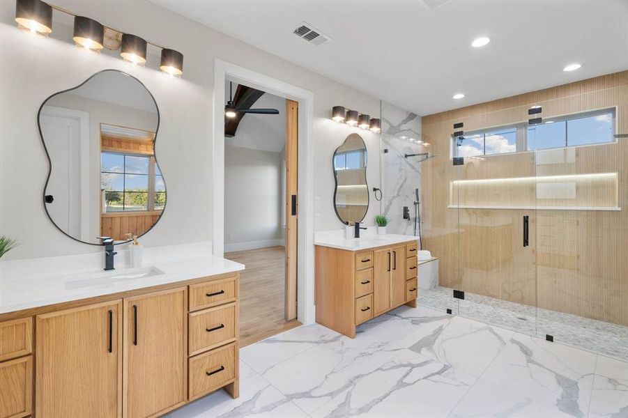 Furnished interior view inside a new home in , Weatherford (Image 11).