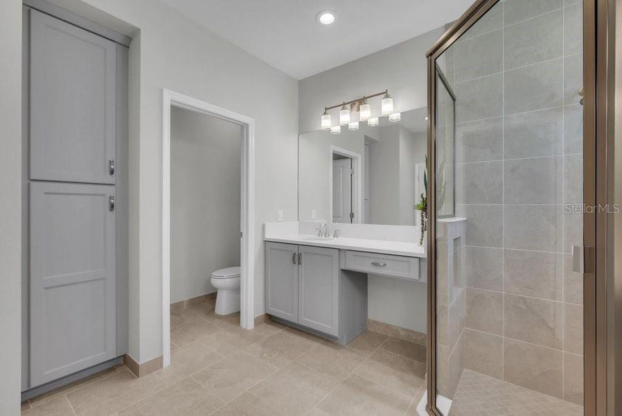 Furnished interior view inside a new home in Valencia Del Sol, Wimauma (Image 11). Furnished interior view inside a new home in Valencia Del Sol, Wimauma (Image 11).