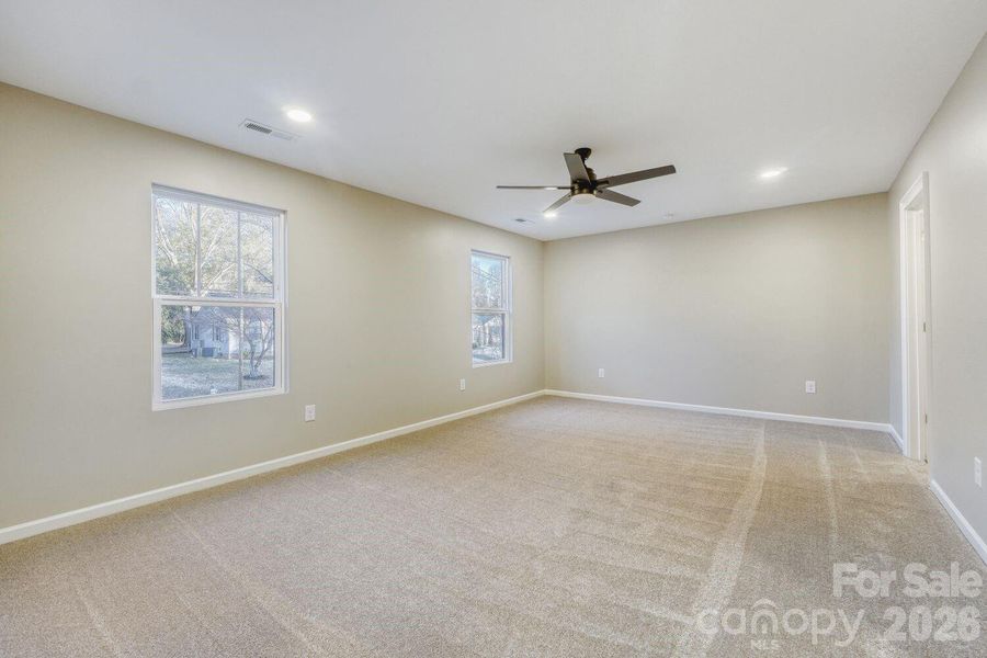 Spacious, unfurnished interior of a new home in , Concord (Image 24).