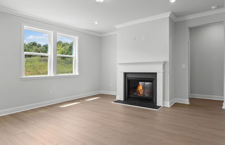 Spacious, unfurnished interior of a new home in Overland, Locust Grove (Image 20).