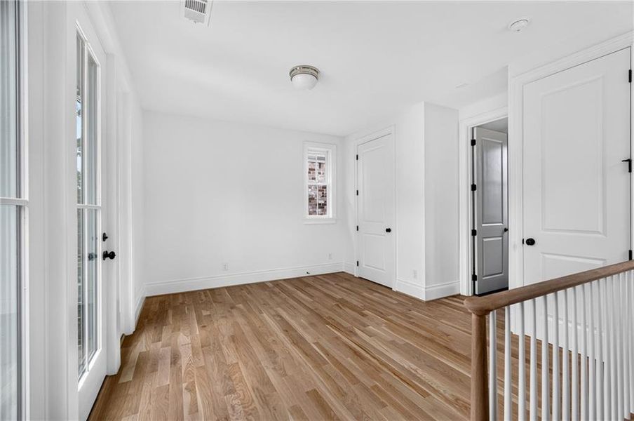 Spacious, unfurnished interior of a new home in , Atlanta (Image 65). Spacious, unfurnished interior of a new home in , Atlanta (Image 65).