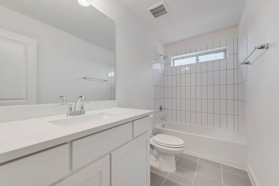 Furnished interior view inside a new home in Somerset Park, Rockwall (Image 10). Furnished interior view inside a new home in Somerset Park, Rockwall (Image 10).