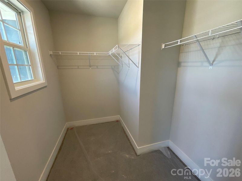 Spacious, unfurnished interior of a new home in Pine Trace, Gastonia (Image 11). Spacious, unfurnished interior of a new home in Pine Trace, Gastonia (Image 11).