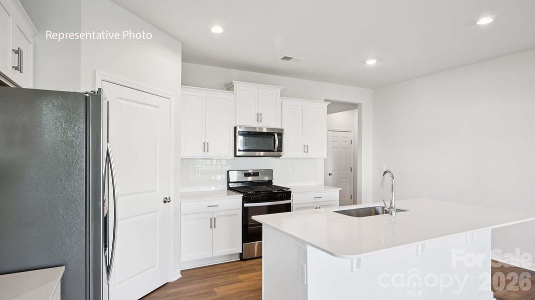 Furnished interior view inside a new home in Granite Falls, Lancaster (Image 6).