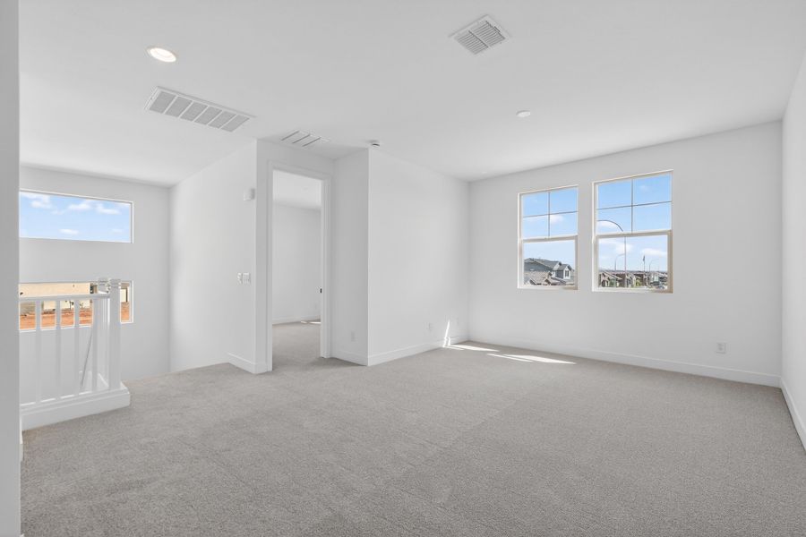 Spacious, unfurnished interior of a new home in Parkside, Avondale (Image 21).