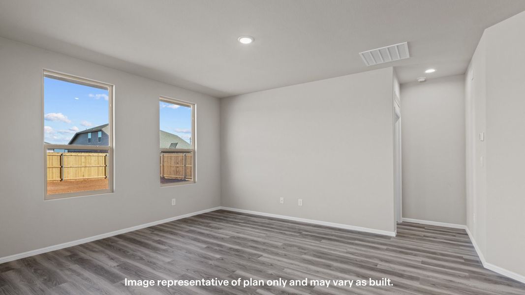 Spacious, unfurnished interior of a new home in Mustang Ridge, Andrews (Image 9).