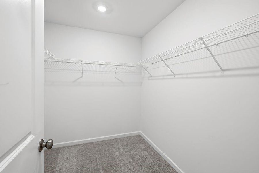 Spacious, unfurnished interior of a new home in Auburn Glen, Dacula (Image 30).