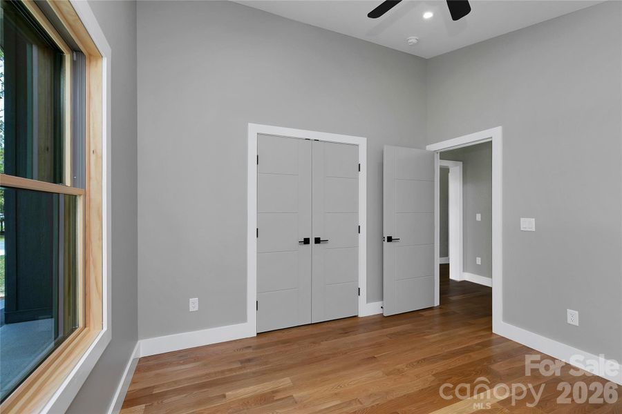 Spacious, unfurnished interior of a new home in , Brevard (Image 25).