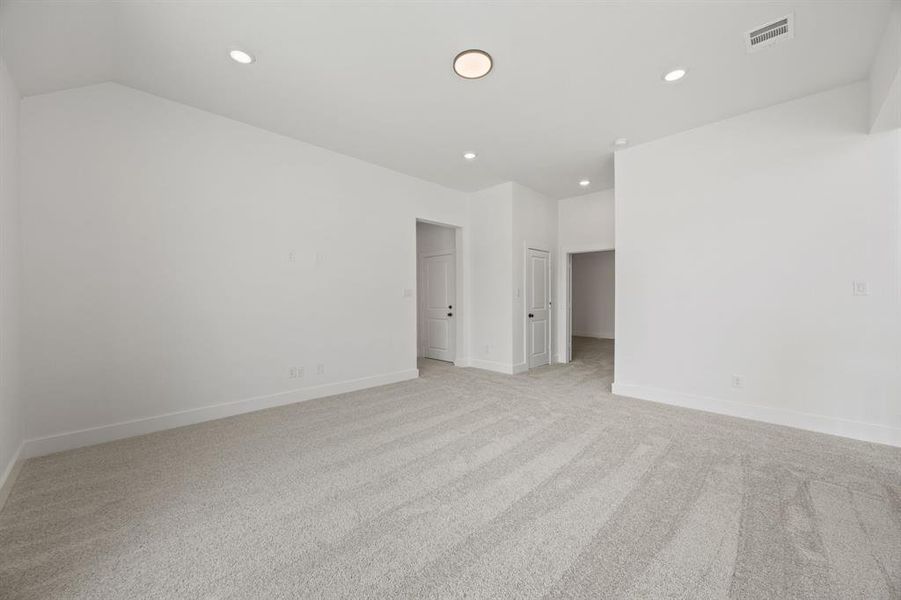 Spacious, unfurnished interior of a new home in Chatham Reserve, Providence Village (Image 26).