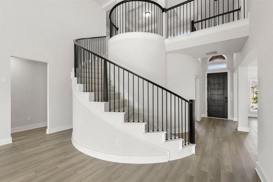 Spacious, unfurnished interior of a new home in Grayhawk Addition, Forney (Image 15). Spacious, unfurnished interior of a new home in Grayhawk Addition, Forney (Image 15).
