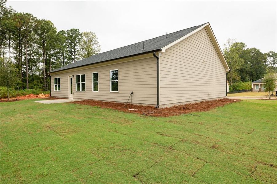 Exterior details and patio area of a home in , Lawrenceville (Image 16).