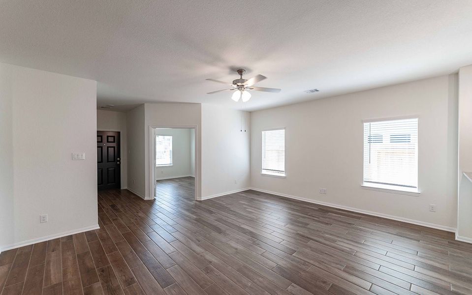 Spacious, unfurnished interior of a new home in Cielo, Conroe (Image 15). Spacious, unfurnished interior of a new home in Cielo, Conroe (Image 15).