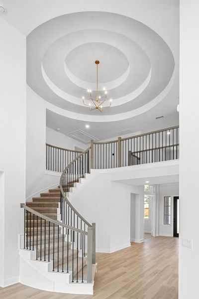 Spacious, unfurnished interior of a new home in Parmer Ranch, Georgetown (Image 23).