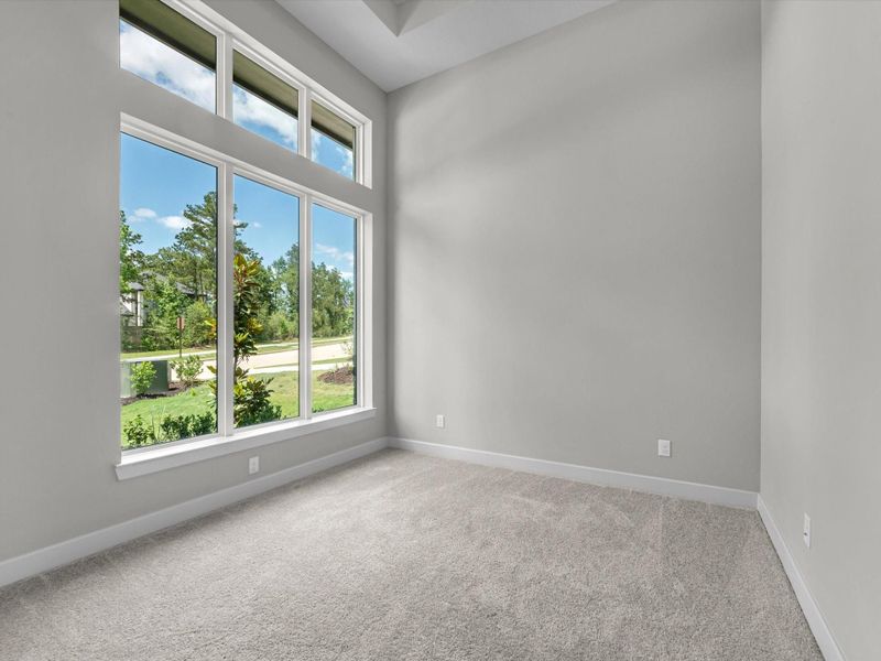 Spacious, unfurnished interior of a new home in Kresston, Montgomery (Image 13).