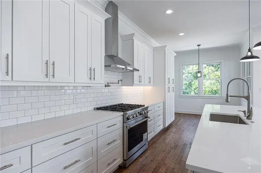 Furnished interior view inside a new home in , Atlanta (Image 6).