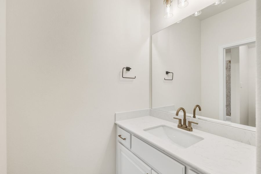 Close-up of interior finishes inside a home in Edgewater, Fate (Image 15).