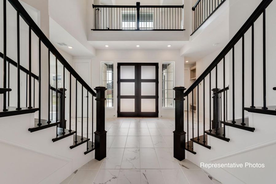 Image 19 representing the Grandview by Grand Homes in Silverleaf Estates in Frisco, Frisco, TX.