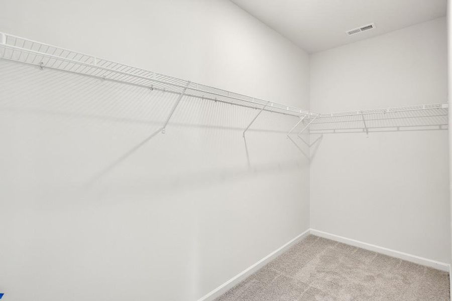 Spacious, unfurnished interior of a new home in Sanders Park, Austell (Image 20).