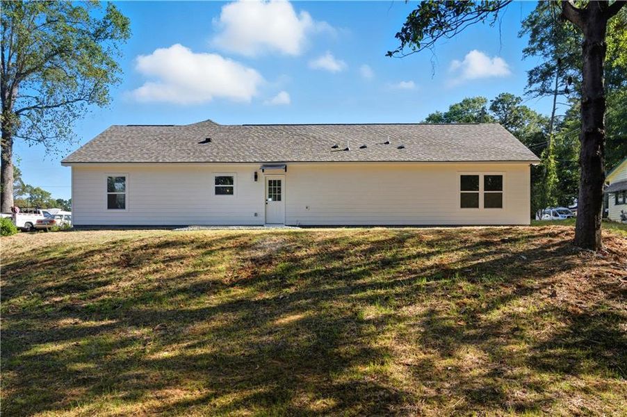 Exterior details and patio area of a home in , Austell (Image 14).