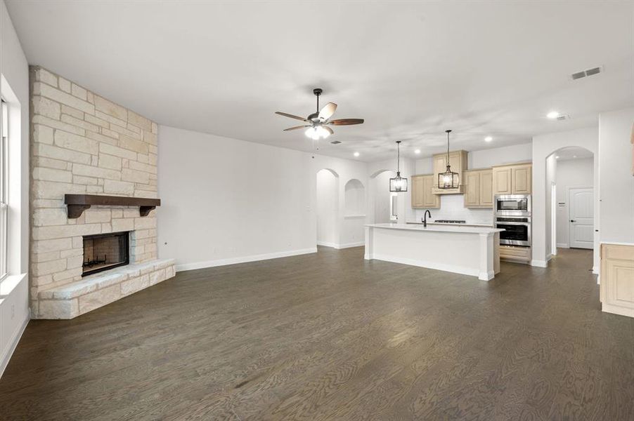 Spacious, unfurnished interior of a new home in Silo Mills – Signature Series, Joshua (Image 27). Spacious, unfurnished interior of a new home in Silo Mills – Signature Series, Joshua (Image 27).