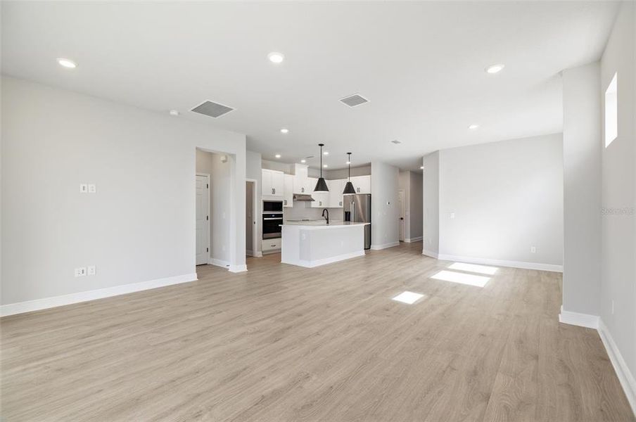 Spacious, unfurnished interior of a new home in North River Ranch – Garden Series, Parrish (Image 26).