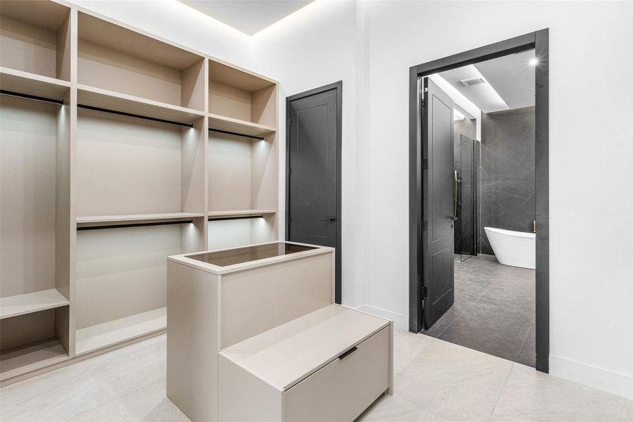 Furnished interior view inside a new home in , Parkland (Image 42).